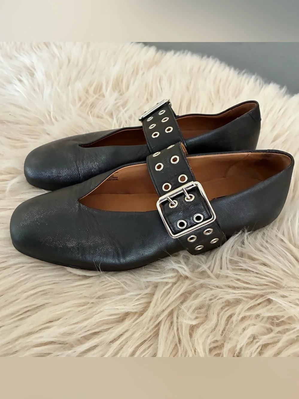 Miz Mooz Zephyr Flats Sz 37, 7 US